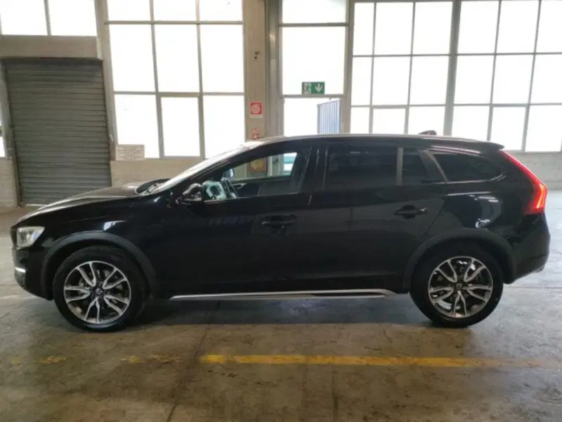 Volvo V60 Cross Country usata a Modena (3)
