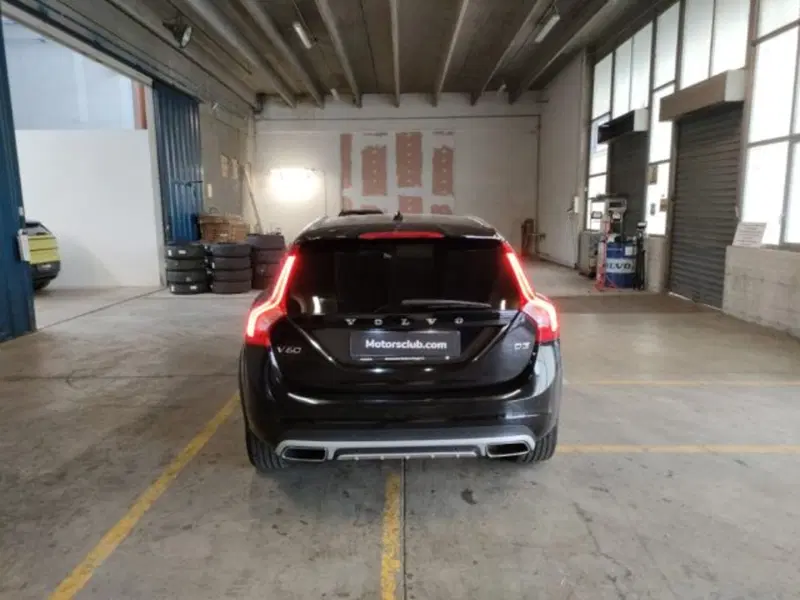 Volvo V60 Cross Country usata a Modena (5)