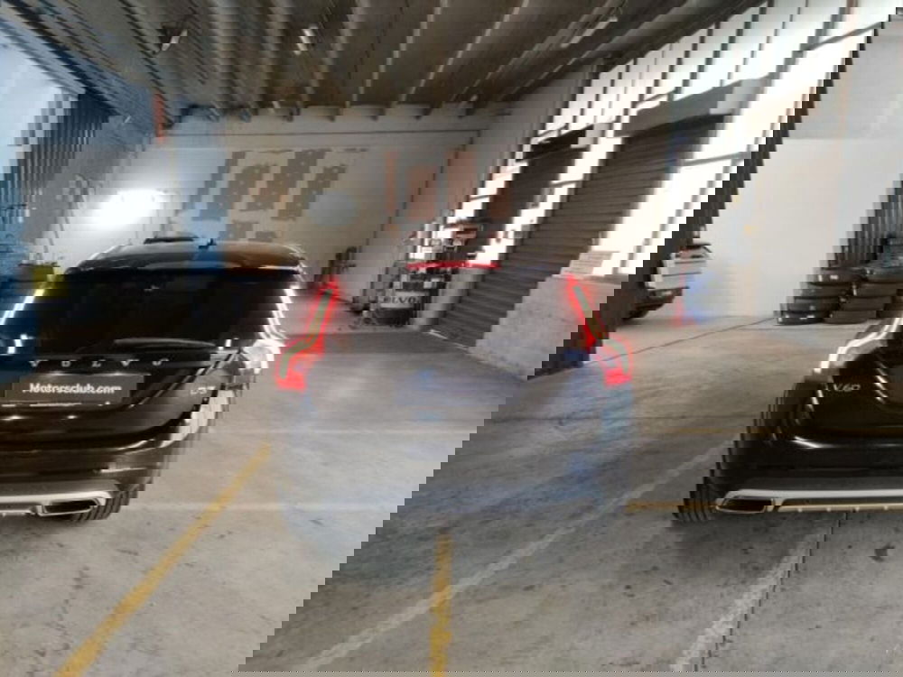Volvo V60 Cross Country usata a Modena (5)