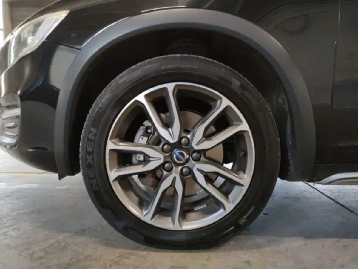 Volvo V60 Cross Country usata a Modena (8)