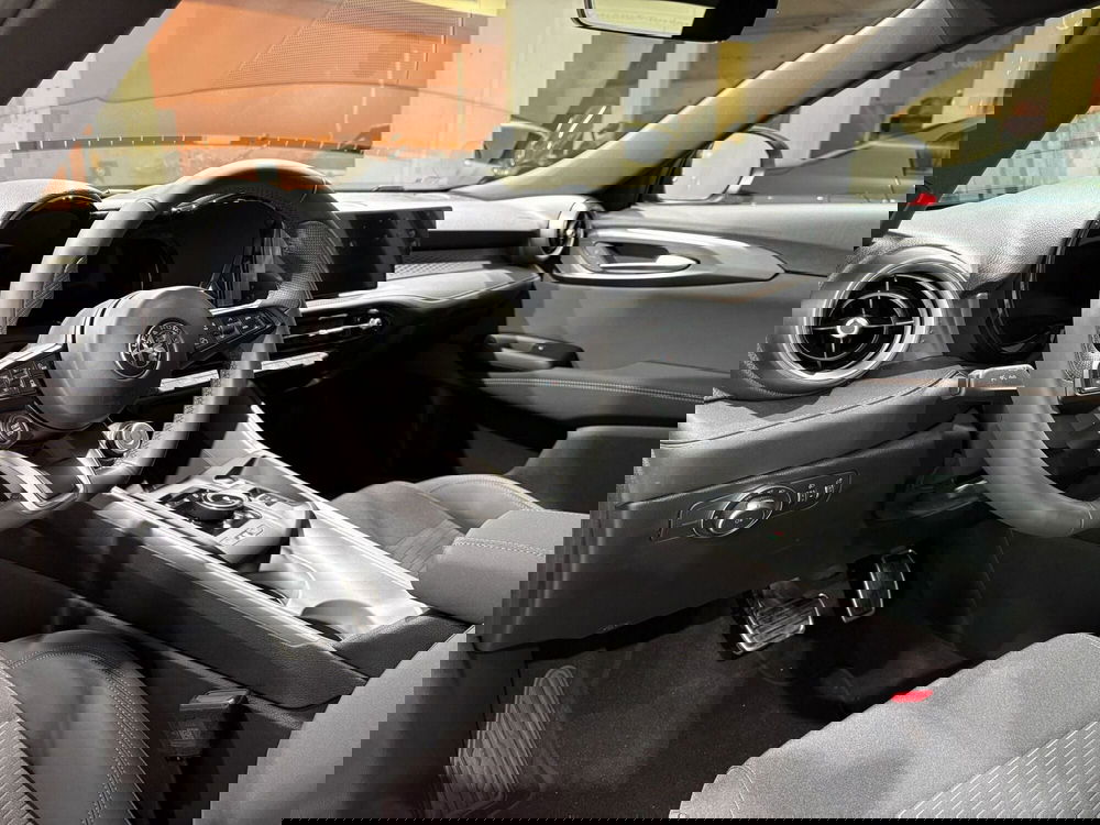 Alfa Romeo Tonale nuova a Macerata (10)