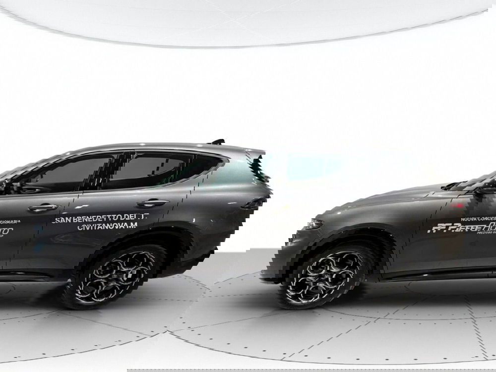 Alfa Romeo Tonale nuova a Macerata (2)