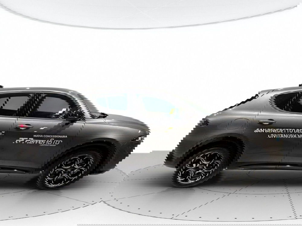 Alfa Romeo Tonale nuova a Macerata (5)