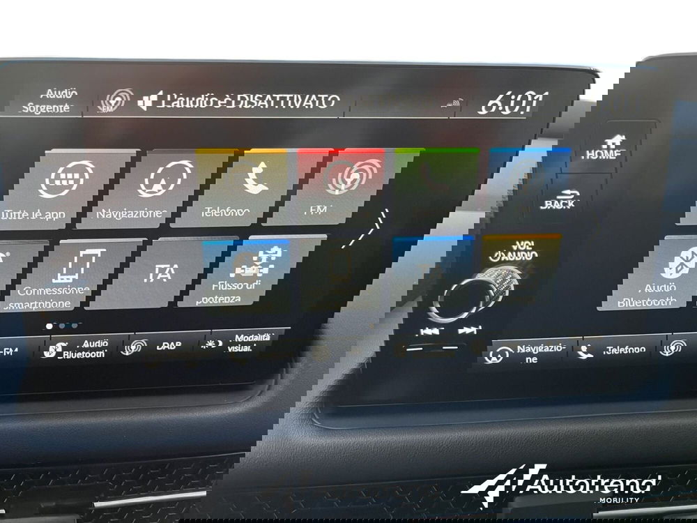 Honda ZR-V usata a Bari (11)