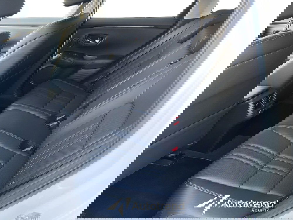 Honda ZR-V usata a Bari (20)