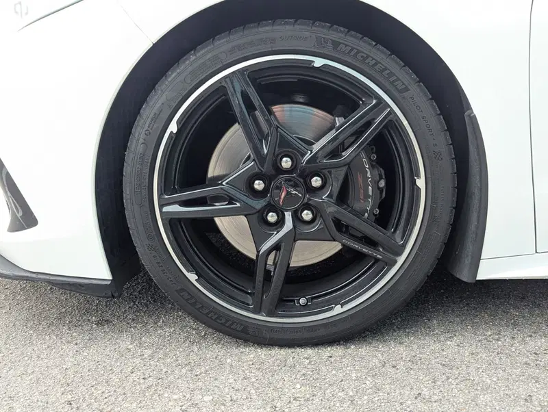 Corvette Corvette C8 Coupe usata a Treviso (14)