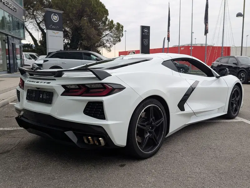Corvette Corvette C8 Coupe usata a Treviso (17)