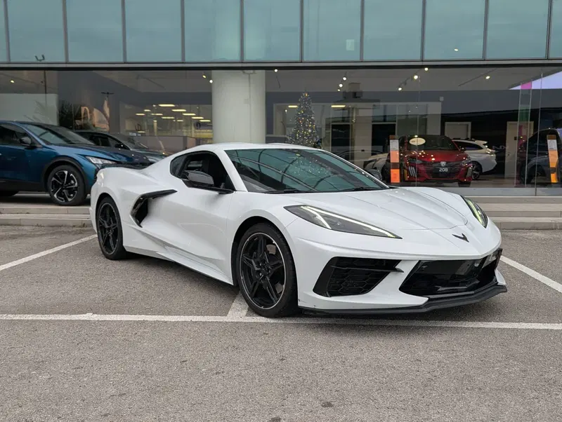 Corvette Corvette C8 Coupe usata a Treviso (7)
