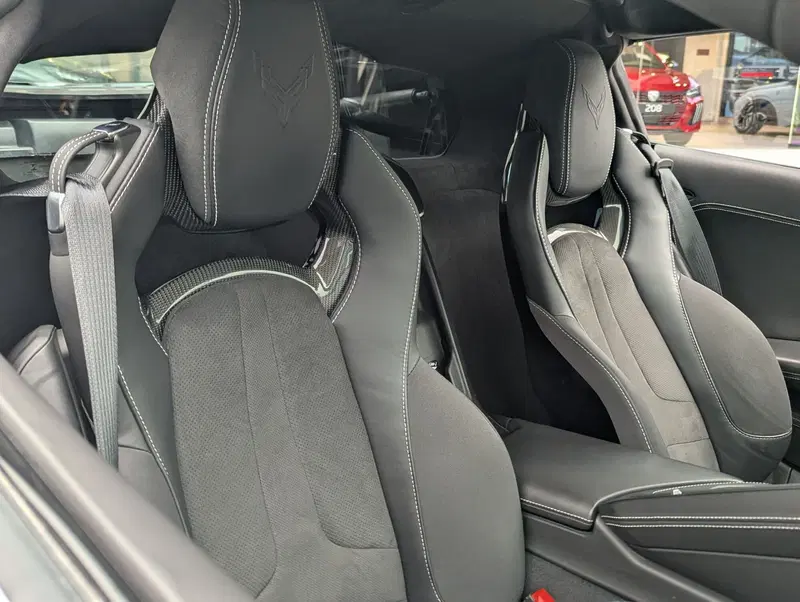 Corvette Corvette C8 Coupe usata a Treviso (9)