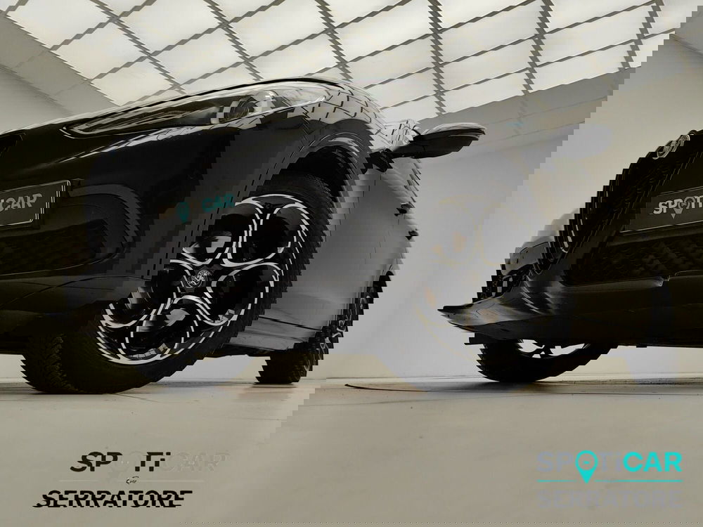 Alfa Romeo Stelvio usata a Como (14)