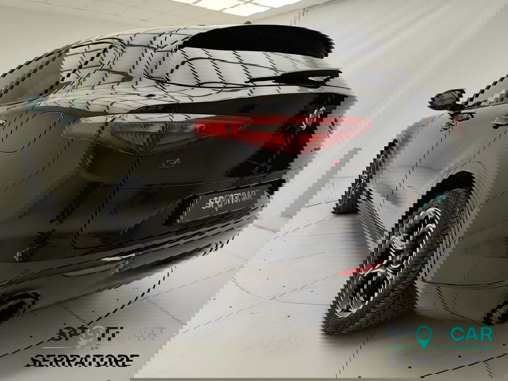 Alfa Romeo Stelvio usata a Como (4)