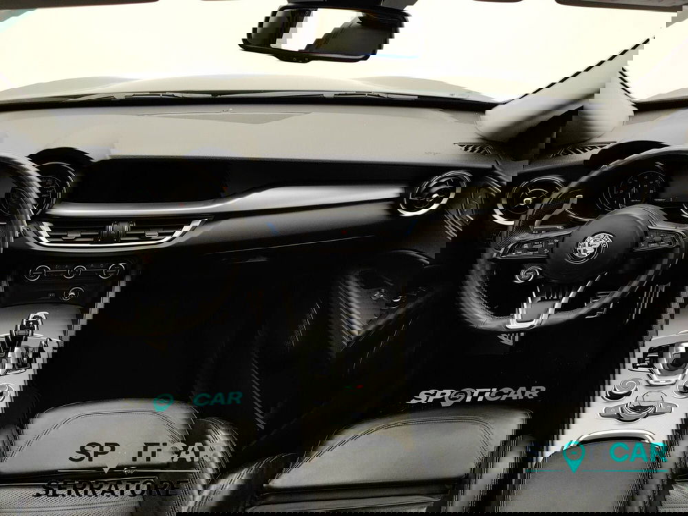 Alfa Romeo Stelvio usata a Como (7)