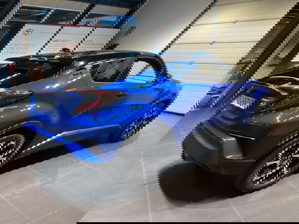 Toyota Toyota C-HR usata a Piacenza (7)