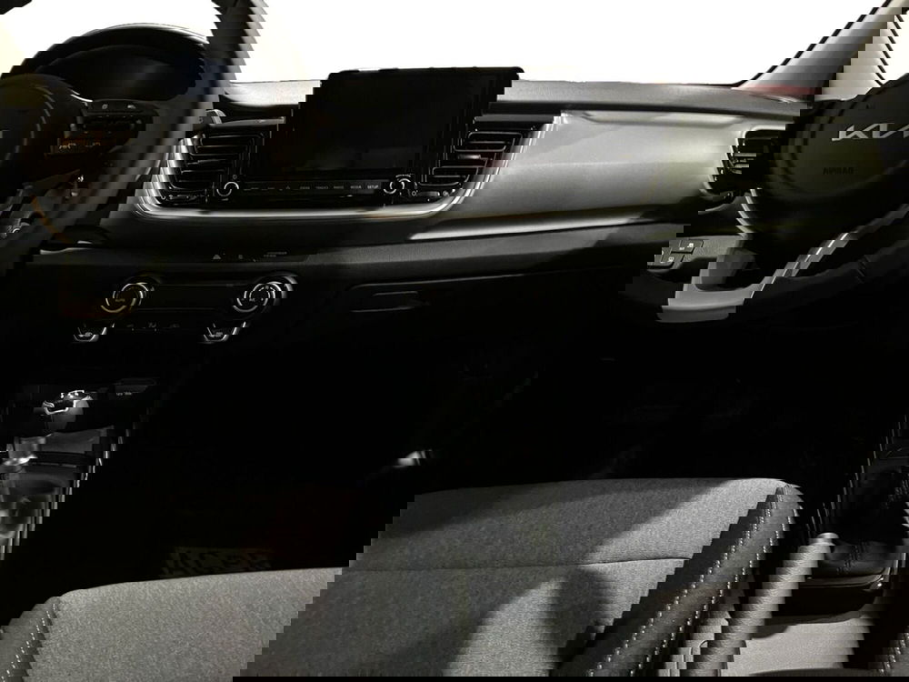 Kia Stonic nuova a Modena (11)