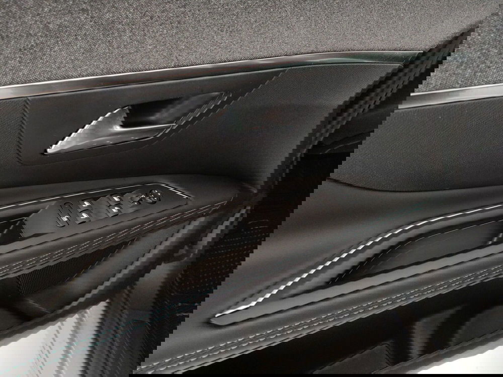 Peugeot 3008 usata a Caserta (12)