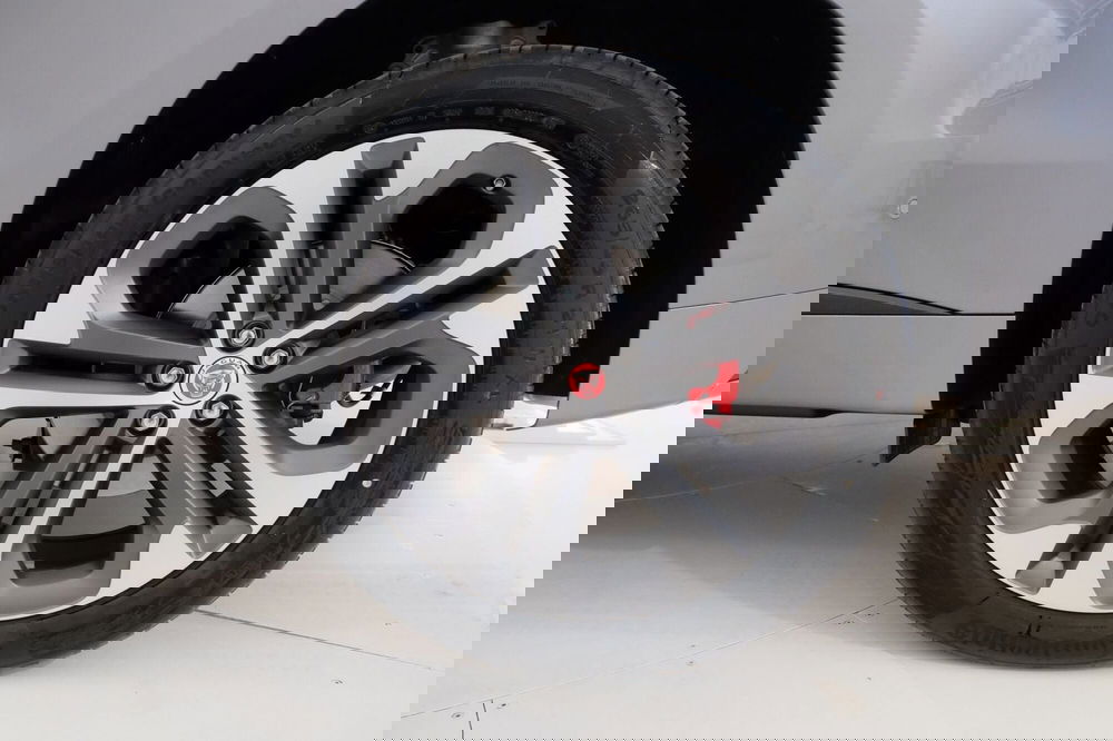 Jaguar F-Pace usata a Torino (9)