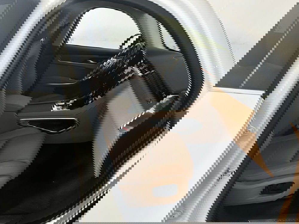 Jaguar F-Pace usata a Torino (3)