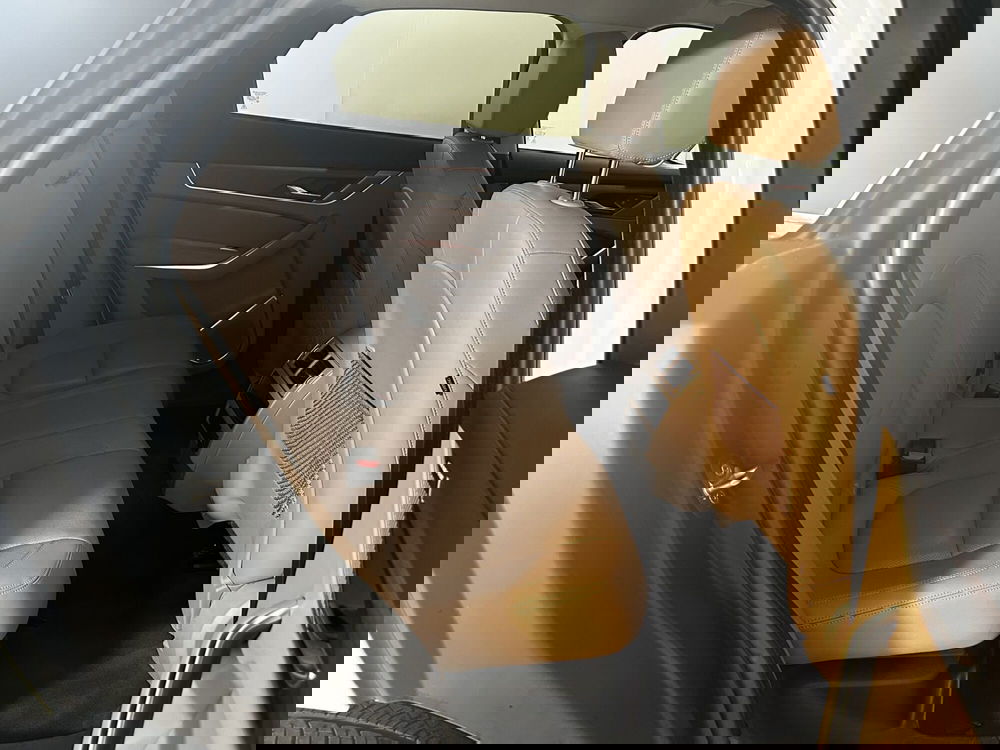 Jaguar F-Pace usata a Torino (5)