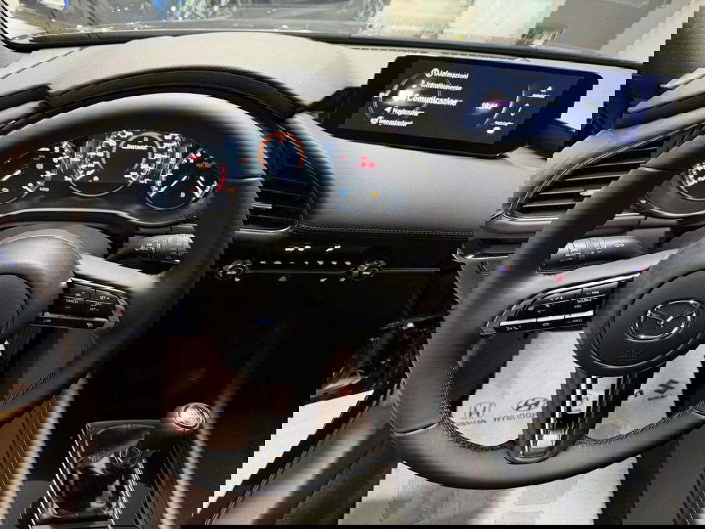 Mazda Mazda3 Hatchback nuova a Napoli (10)