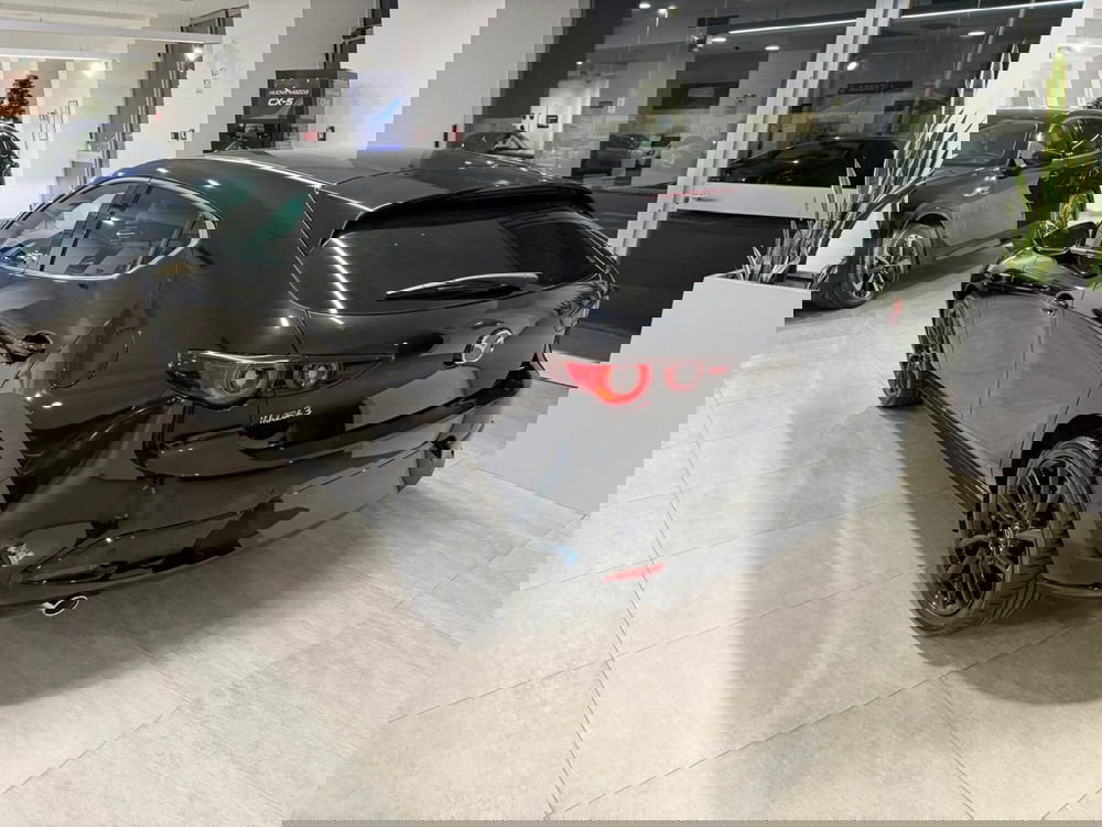 Mazda Mazda3 Hatchback nuova a Napoli (4)