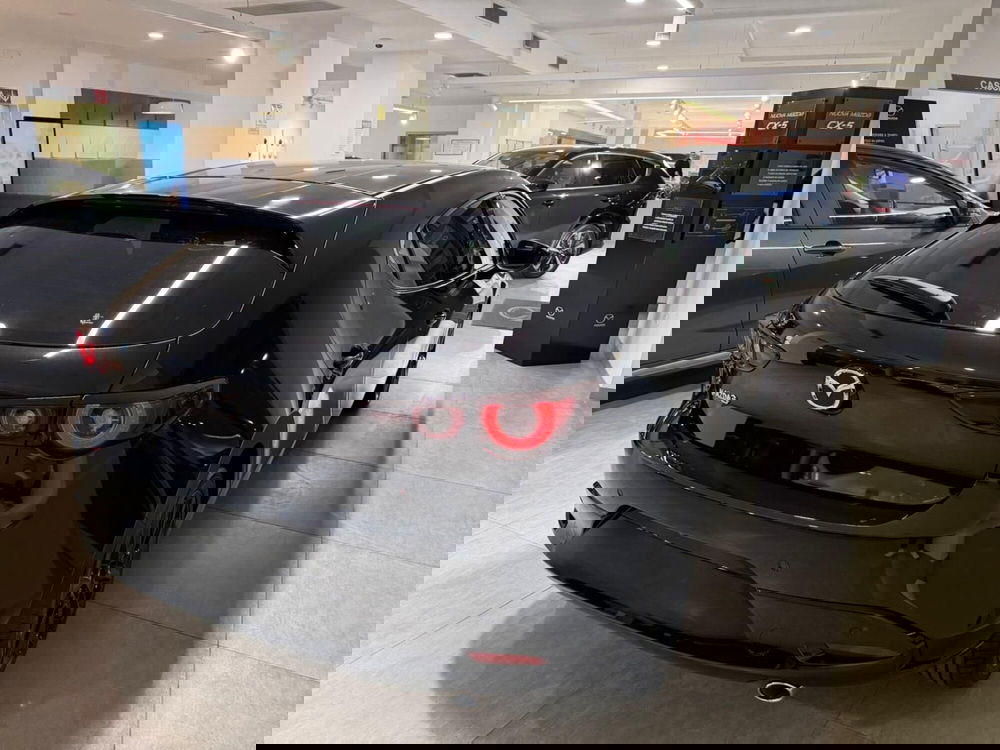 Mazda Mazda3 Hatchback nuova a Napoli (5)