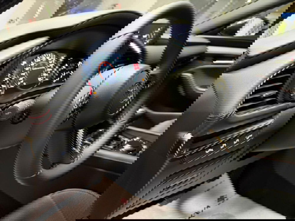 Mazda Mazda3 Hatchback nuova a Napoli (8)