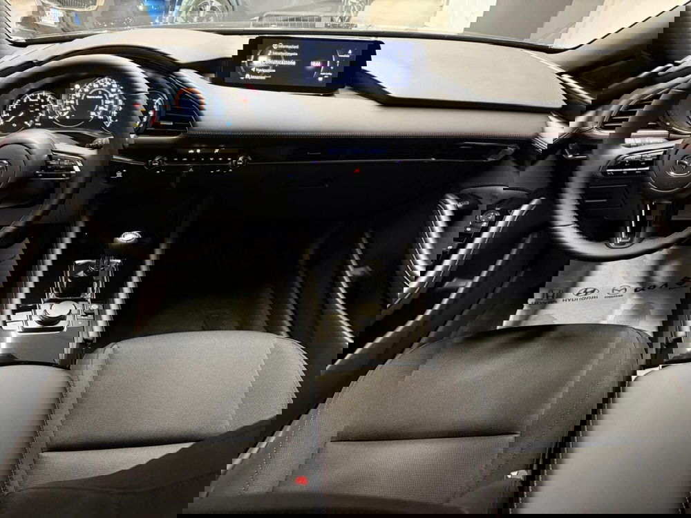 Mazda Mazda3 Hatchback nuova a Napoli (9)