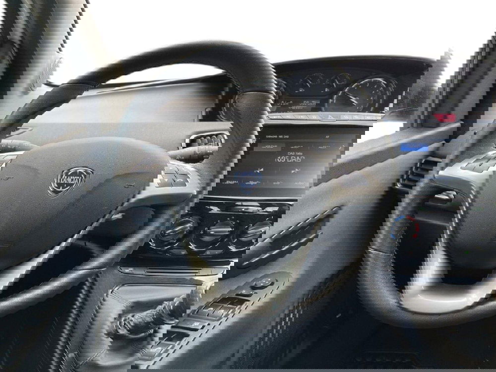 Lancia Ypsilon usata a Torino (12)