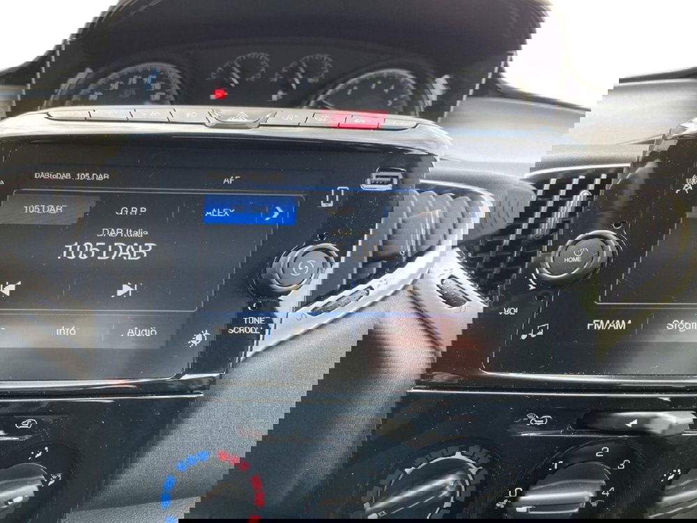 Lancia Ypsilon usata a Torino (14)