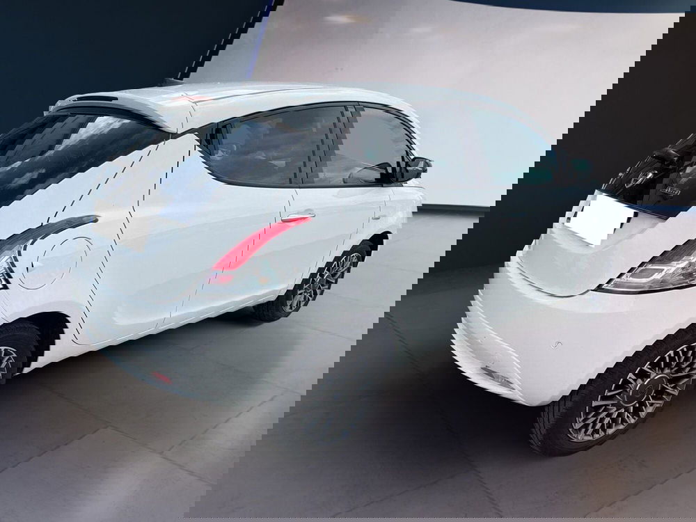 Lancia Ypsilon usata a Torino (4)