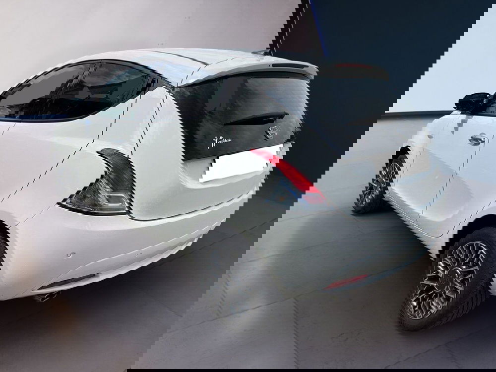 Lancia Ypsilon usata a Torino (5)