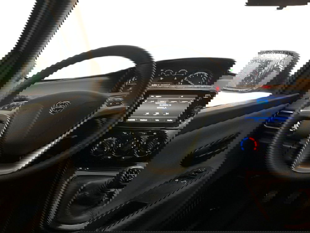 Lancia Ypsilon usata a Torino (11)