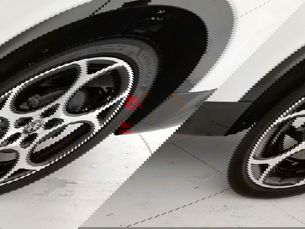 Alfa Romeo Tonale usata a Caserta (11)