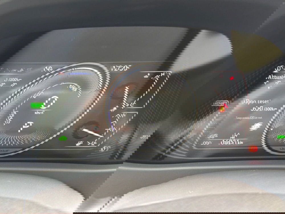 Lexus UX usata a Siracusa (11)