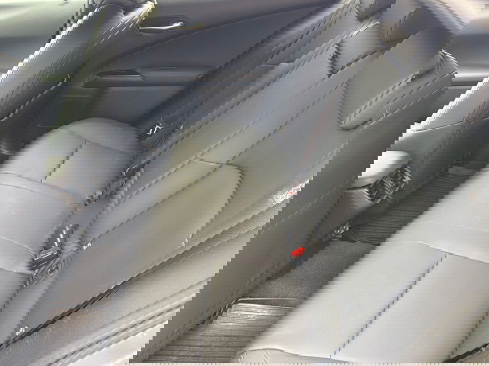 Lexus UX usata a Siracusa (7)