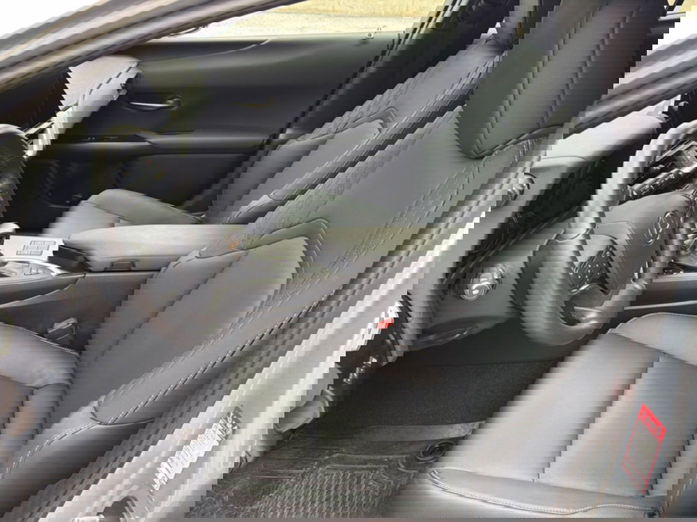 Lexus UX usata a Siracusa (8)