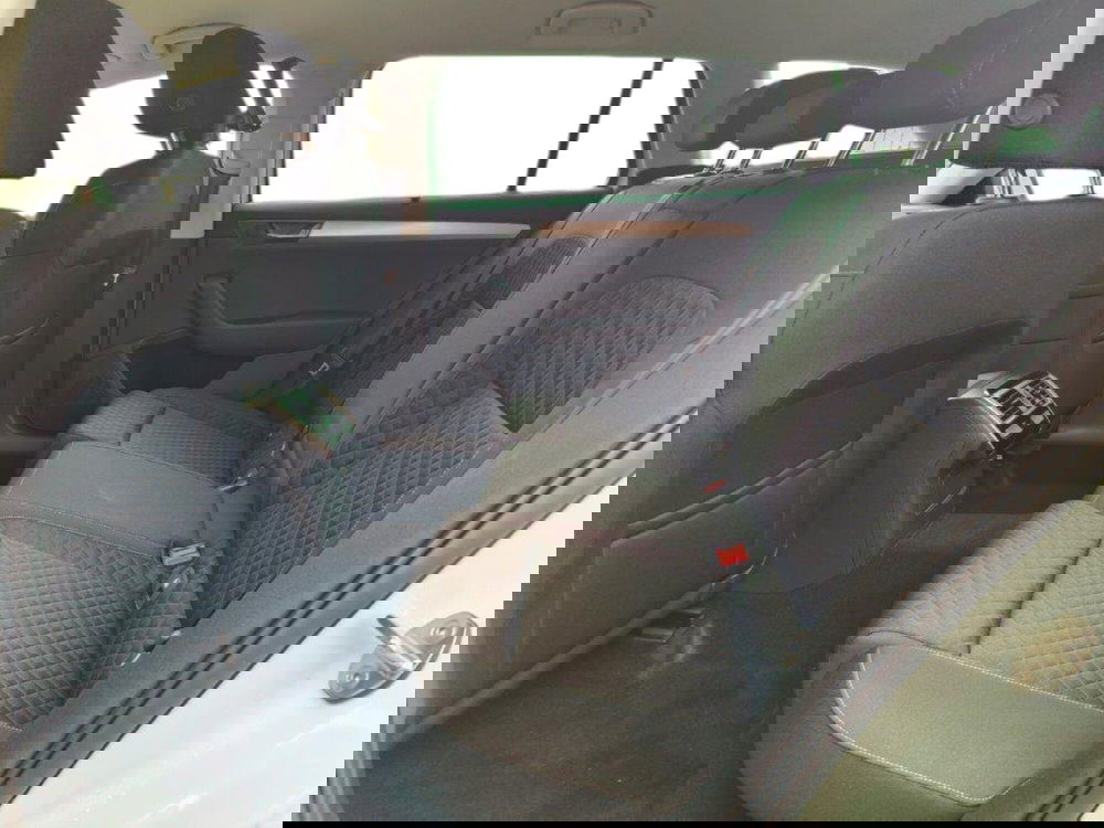 Skoda Superb Station Wagon nuova a Prato (11)