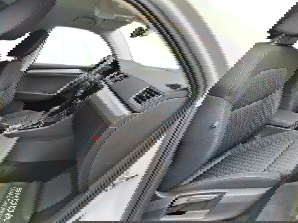 Skoda Superb Station Wagon nuova a Prato (14)