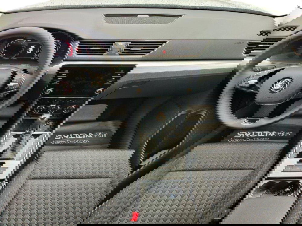 Skoda Superb Station Wagon nuova a Prato (8)