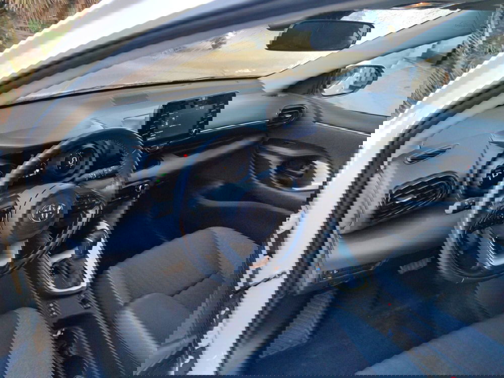 Toyota Yaris usata a Nuoro (18)