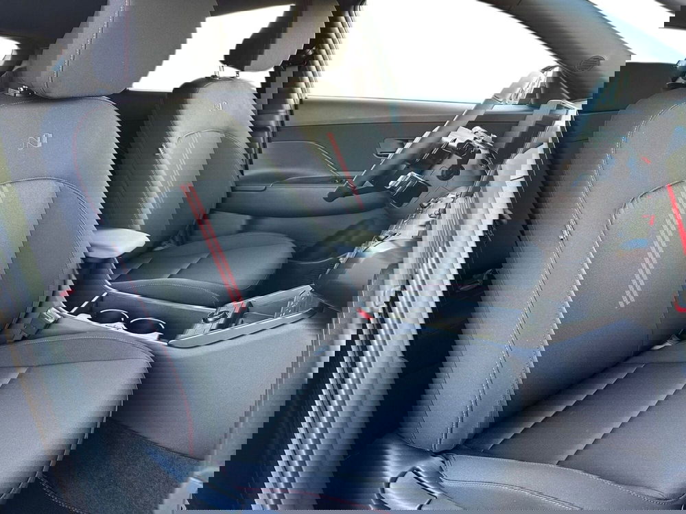 Hyundai Kona nuova a Pistoia (12)