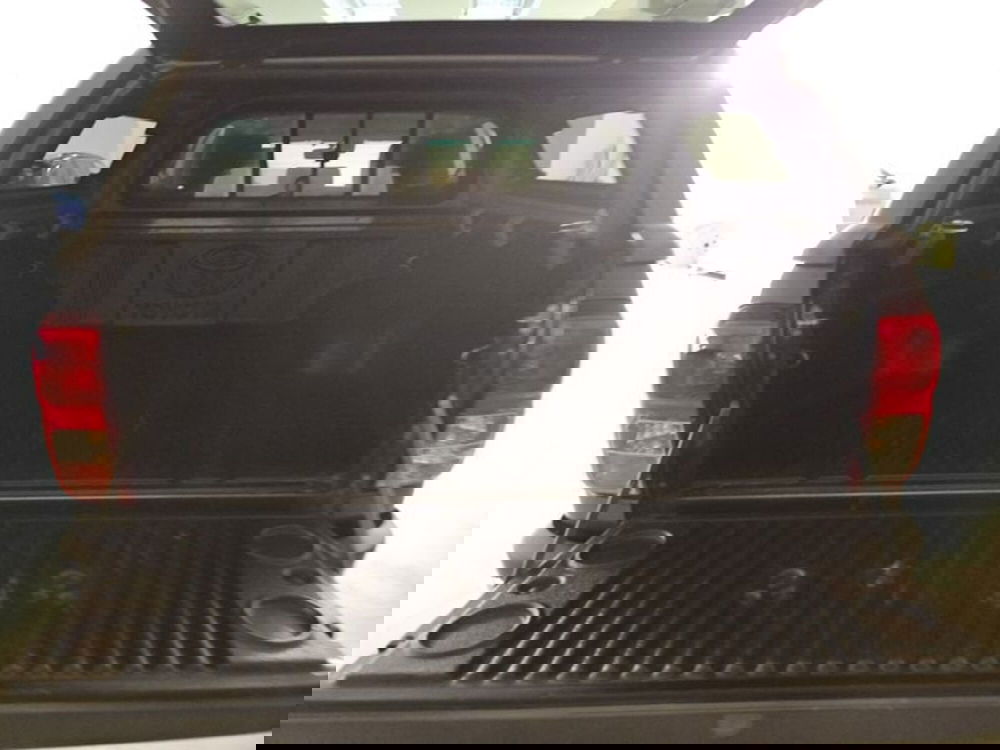 Toyota Hilux usata a Vicenza (11)