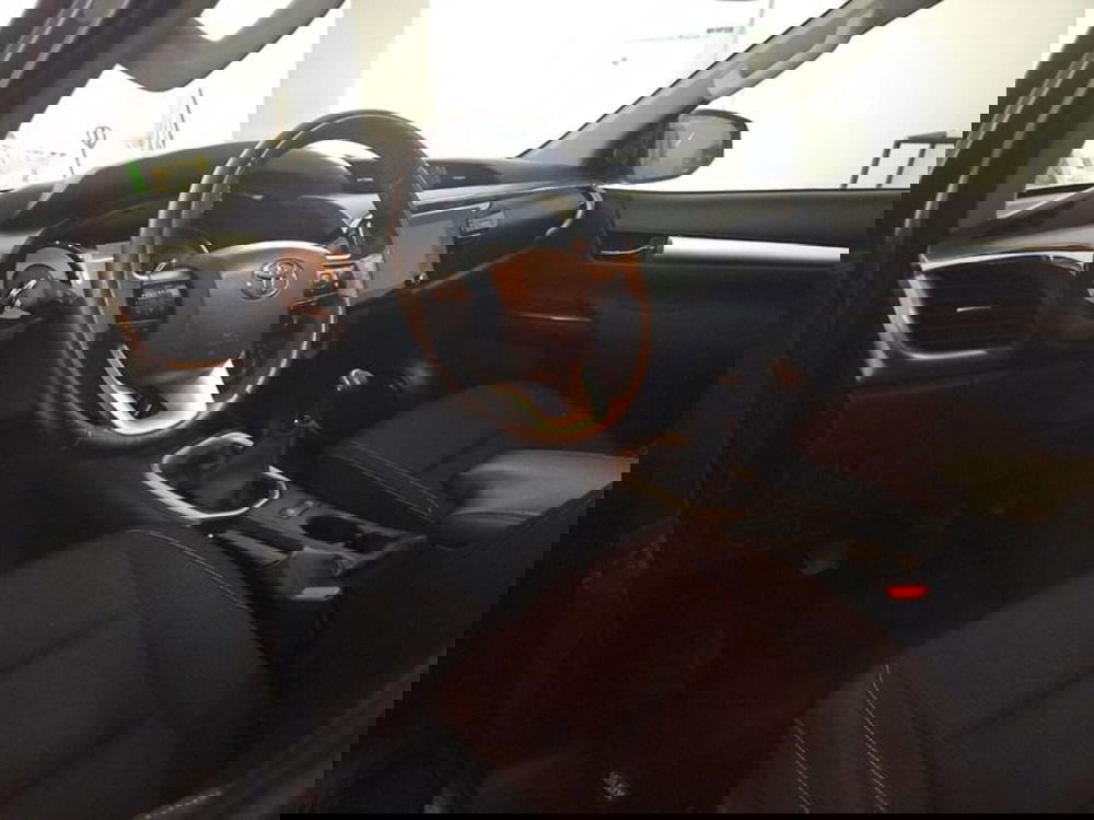 Toyota Hilux usata a Vicenza (12)