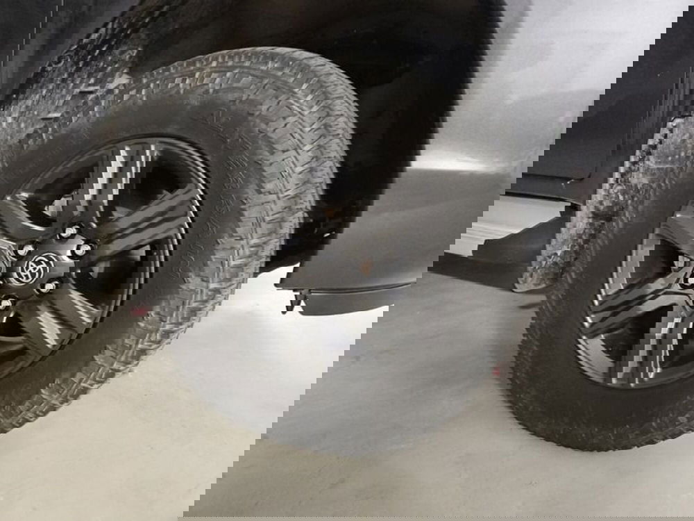 Toyota Hilux usata a Vicenza (6)