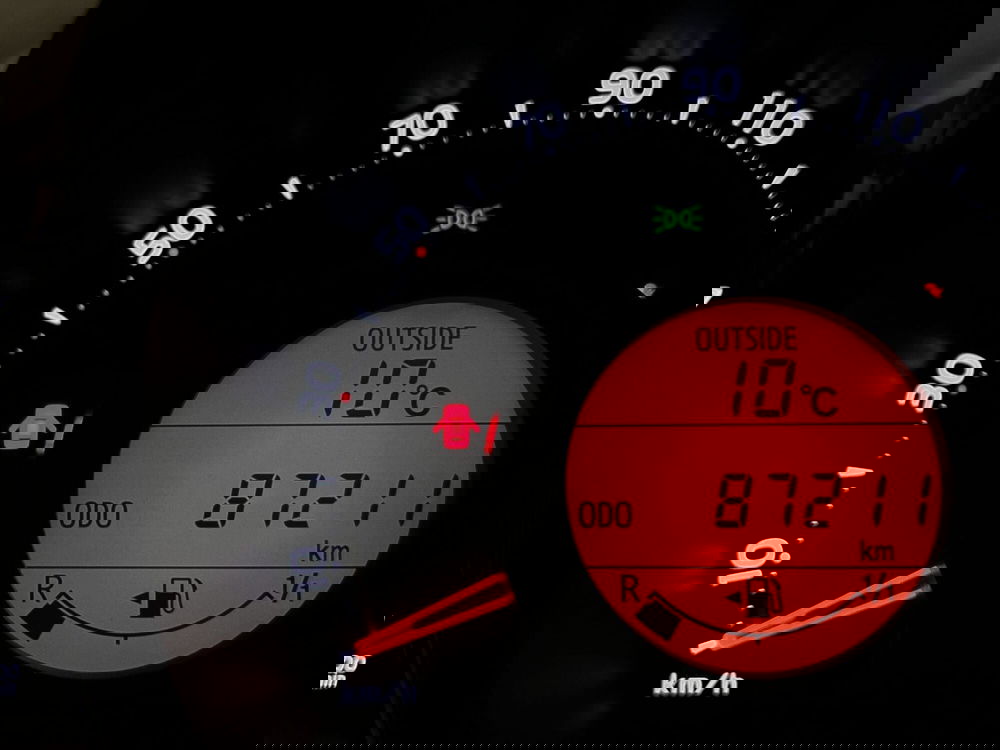 Toyota Aygo usata a Milano (13)