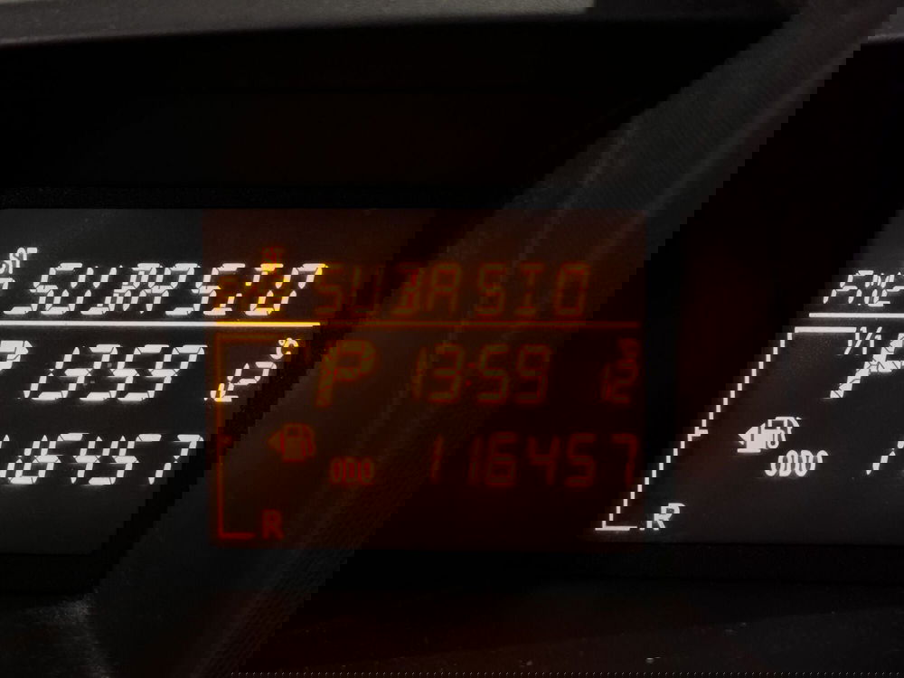 Toyota iQ usata a Milano (10)