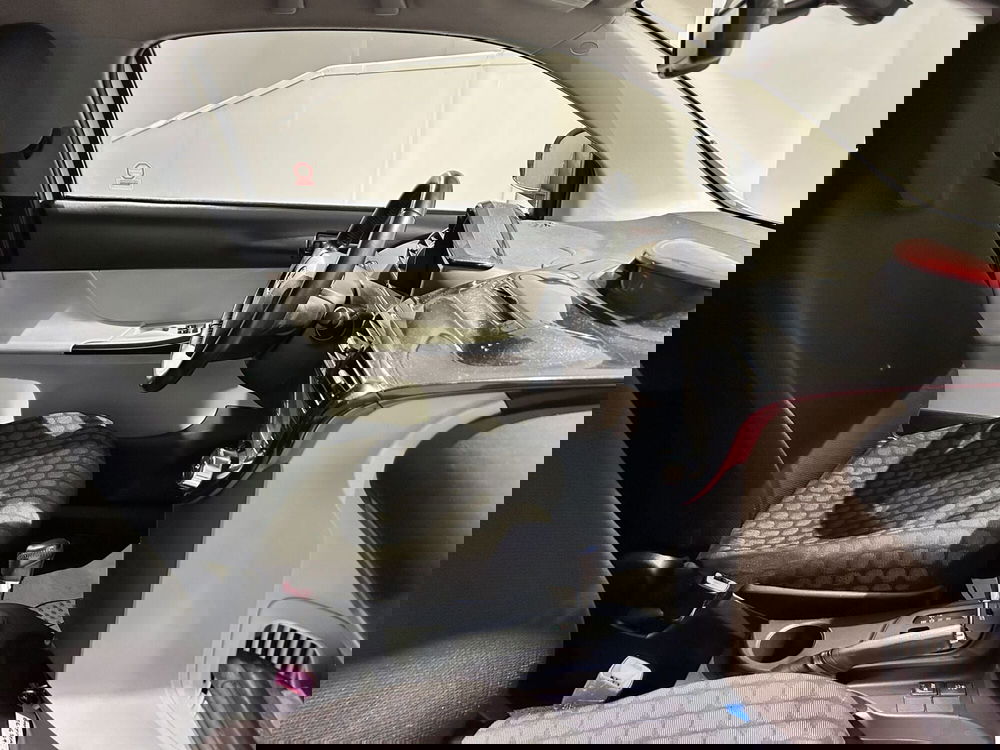 Toyota iQ usata a Milano (14)