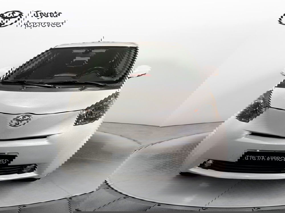 Toyota iQ usata a Milano (4)