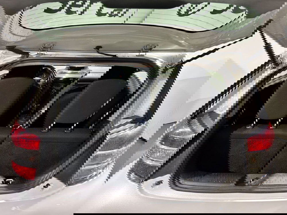 Toyota iQ usata a Milano (7)