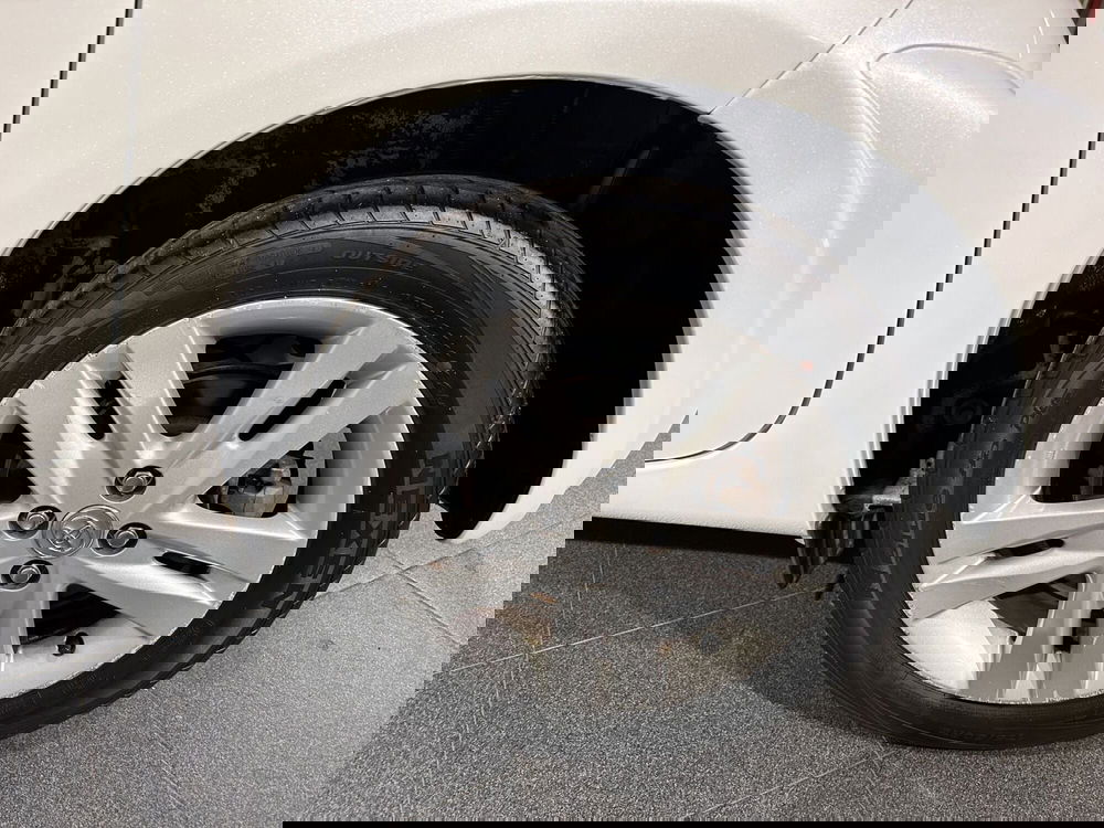 Toyota iQ usata a Milano (8)